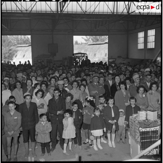 Boufarik. Camp Videau. La Saint-Eloi à l'ERGM/EB. La foule.