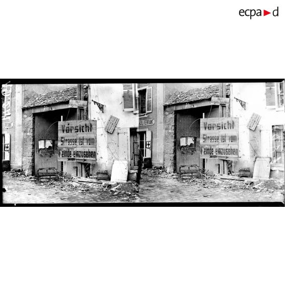 Dormans. Marne. Ecriteau allemand et pancarte indicatrice. [légende d'origine]