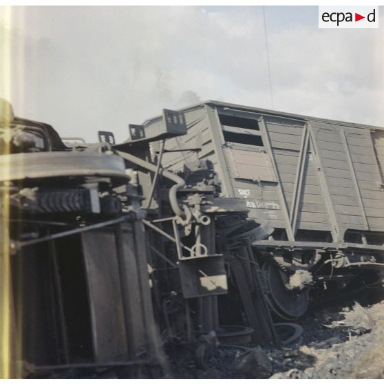 Sur le tournage du film Le jour le plus long. Effets de l'explosion du train.